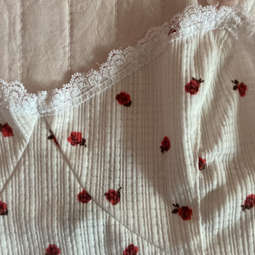 Cropped Floral Tank - Picture 3 of 5